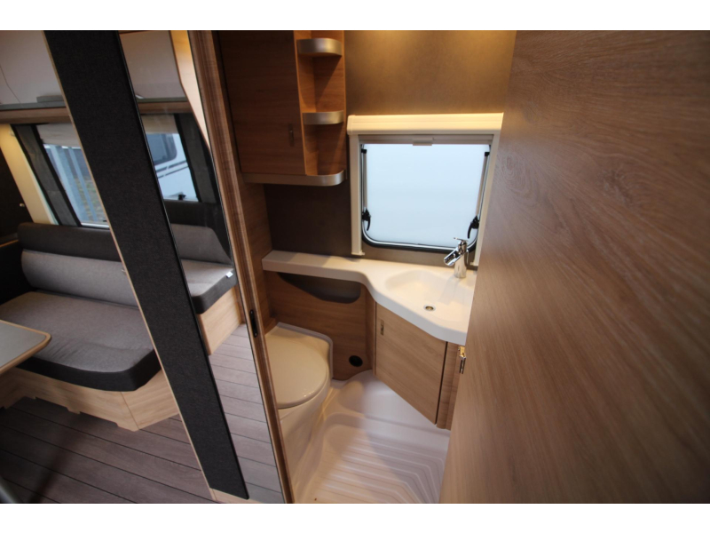 Knaus Sudwind Black Selection 460 EU AIRCO ACTIE  foto: 20