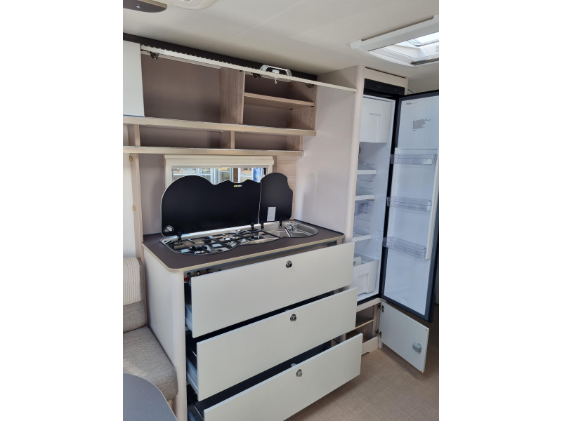 Bürstner Premio 460 TS Gratis Mover!  foto: 10