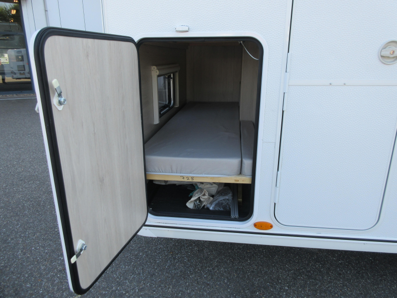 Caravelair Alba Family 426 MET DOREMA VOORTENT  foto: 21