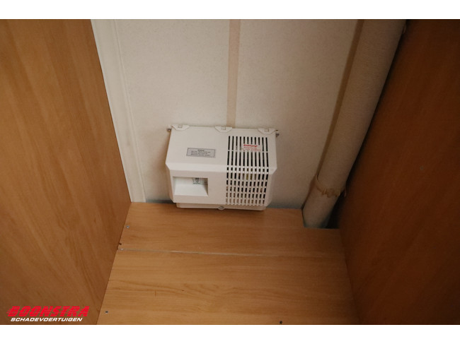 Hobby 30S Excellent Easy Mover Airco Frans bed Dwars stapelbed Middenkeuken foto: 21