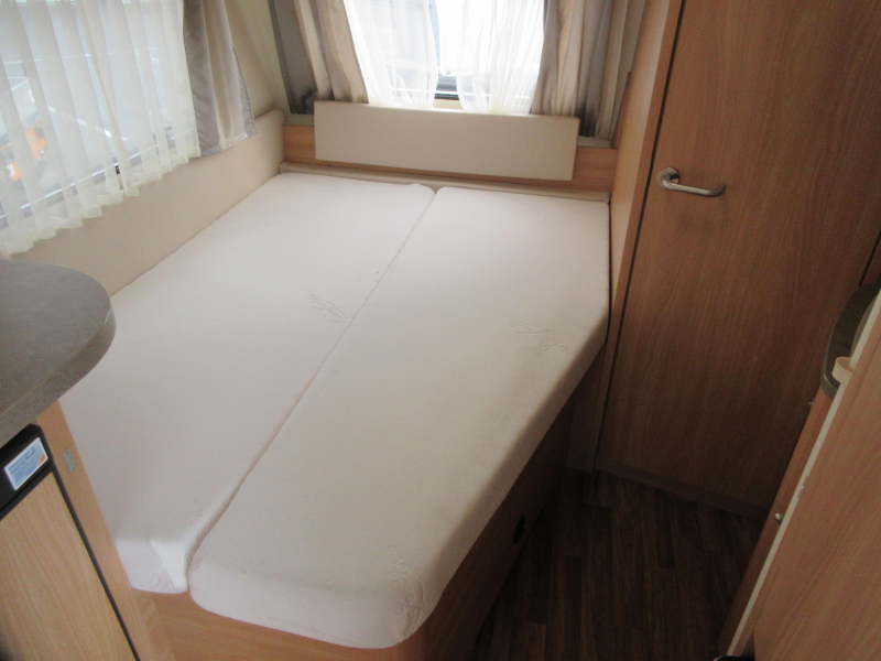 Knaus Sudwind 450 FU MOVER EN VOORTENT  foto: 5