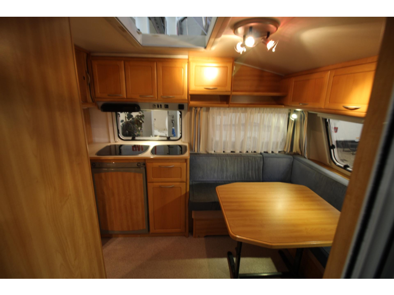 Knaus Azur 450 TF Mover, Voortent, Fietsenr  foto: 5