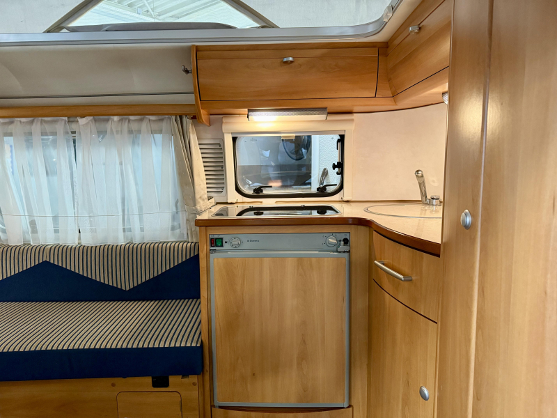 Eriba Touring Puck 120 GT Luifel, fietsenrek, .....  foto: 12