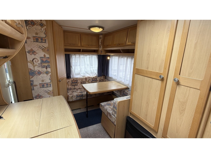 TEC Travel King 390 TN 2x zitgroep vast toilet 
