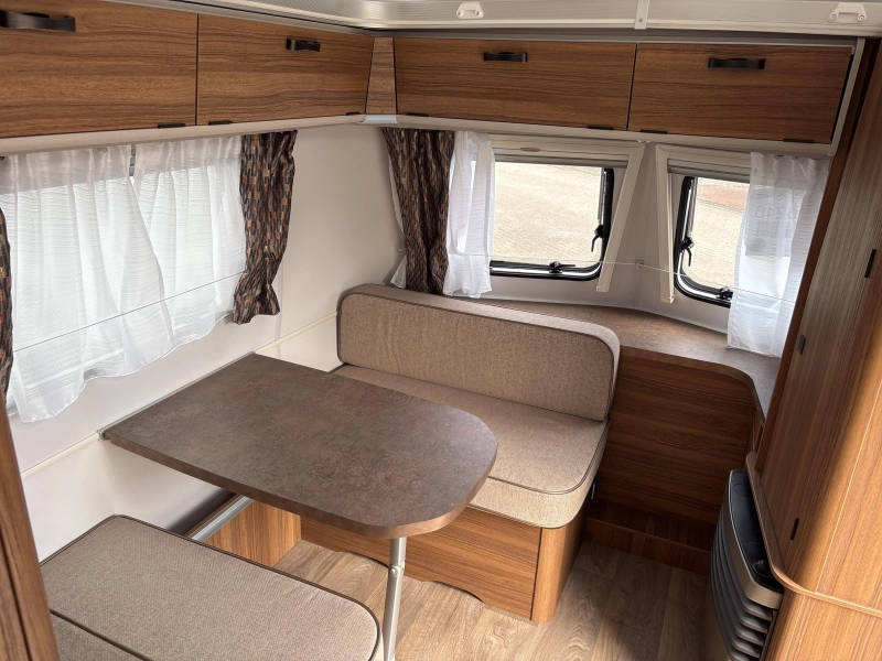 Eriba Touring 550 Legend Ventura Zilver  foto: 12