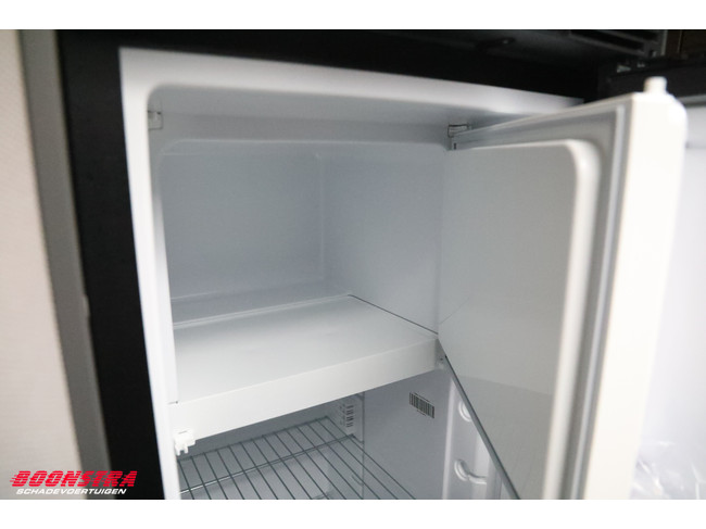 Eriba Novaline 442 Luifel Vloerverwarming LMV Lengtebed Treinzit foto: 15