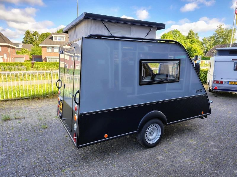 Kip Shelter Plus ---TE HUUR---  foto: 2