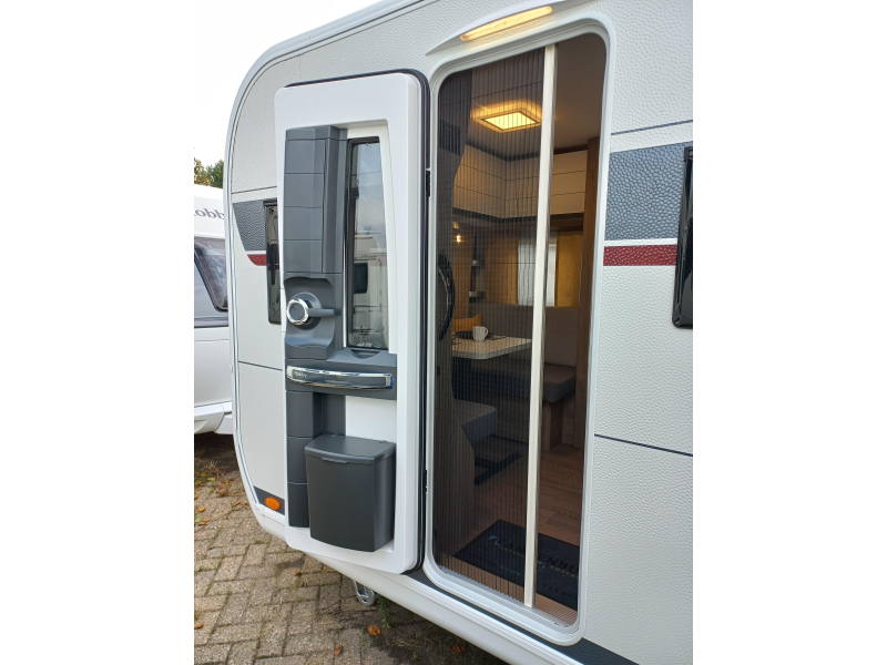 Hobby On Tour 460 DL 1500kg-bedverb-vloerverwa  foto: 2