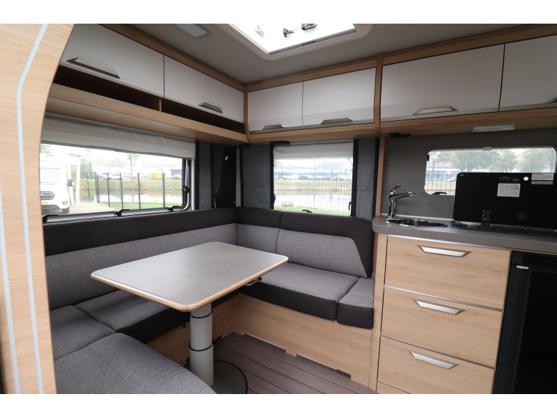 Knaus Sudwind Black Selection 450 FU Model 2026 - 1700KG - 147  foto: 8