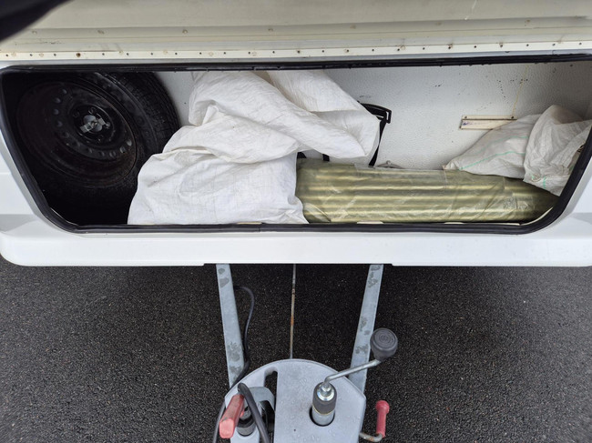 Adria ALTEA 502DT 3 pers. triple stapelbed & voortent 1e eig