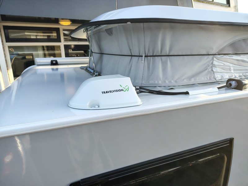 Trigano Mini Freestyle 290 nieuwstaat, mover, luifel  foto: 19