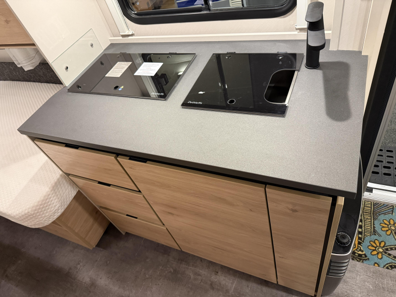 Dethleffs Camper 460 EL 2 BEDDEN ZIT EX VERHUUR  foto: 7
