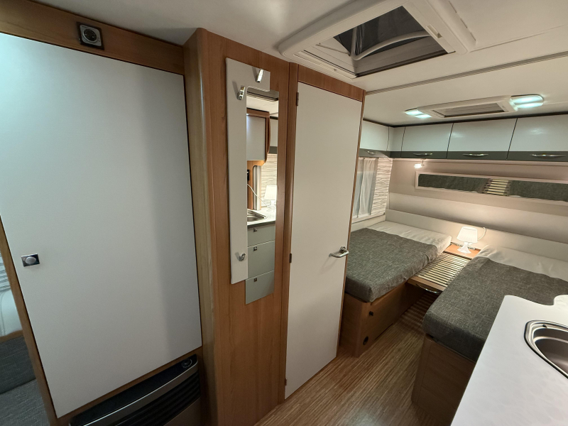 TEC Weltbummler Energy 473 TE 2 BEDDEN MOVER LUIFEL-TOP  foto: 11