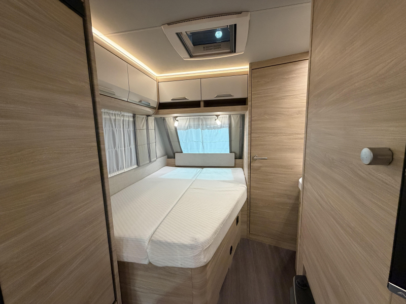 Knaus Sudwind 60 Years 500 FU Mover-Cassetteluifel  foto: 19