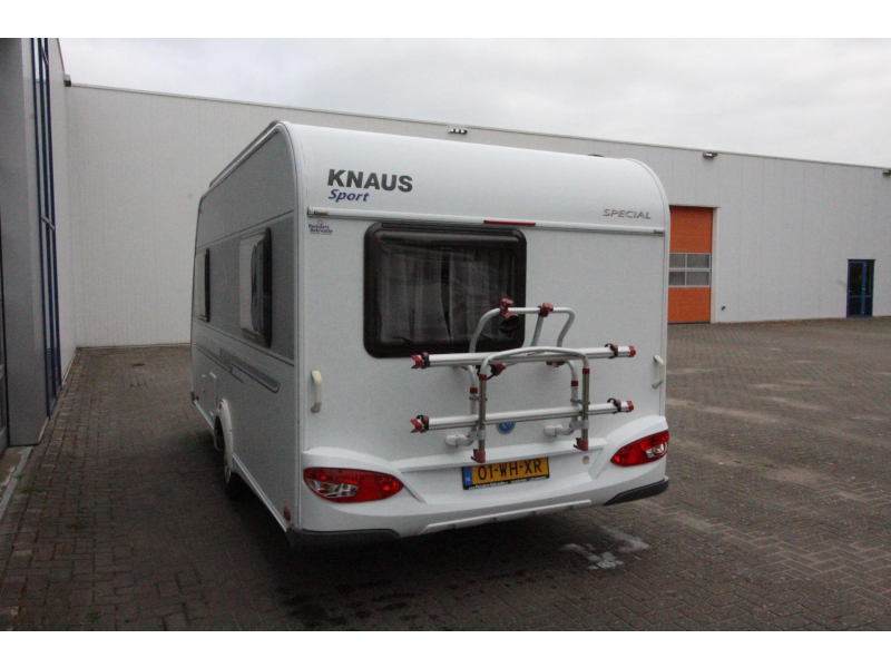 Knaus Sport Special 420 QD Voortent, Fietsenrek, LMV  foto: 3
