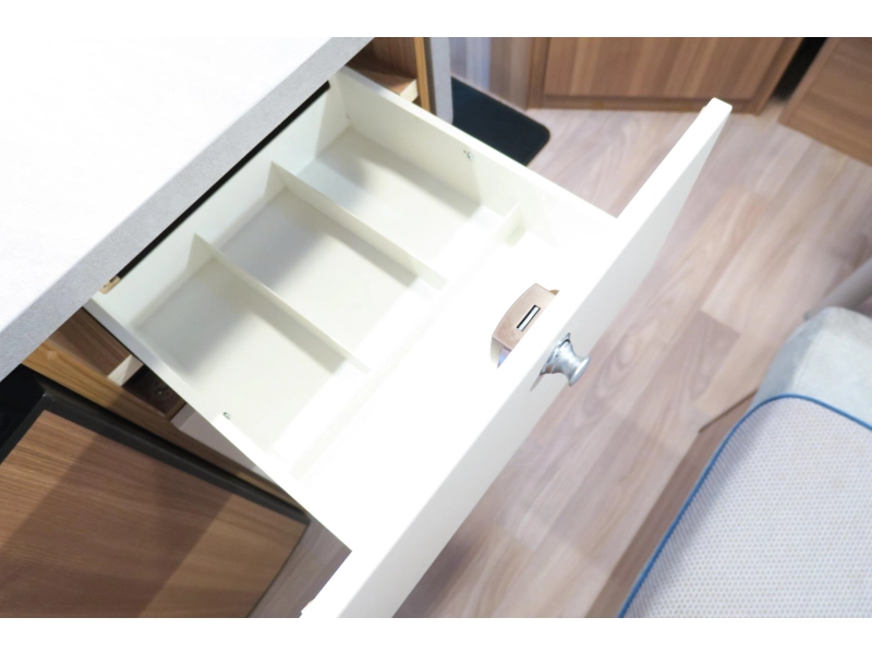 Weinsberg CaraOne Edition HOT 390 QD MOVER+CASSETTEL.+FIETSEND  foto: 11