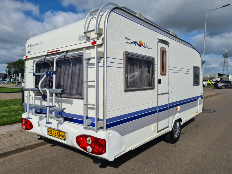 Hobby De Luxe 460 UFE met luifel  foto: 1