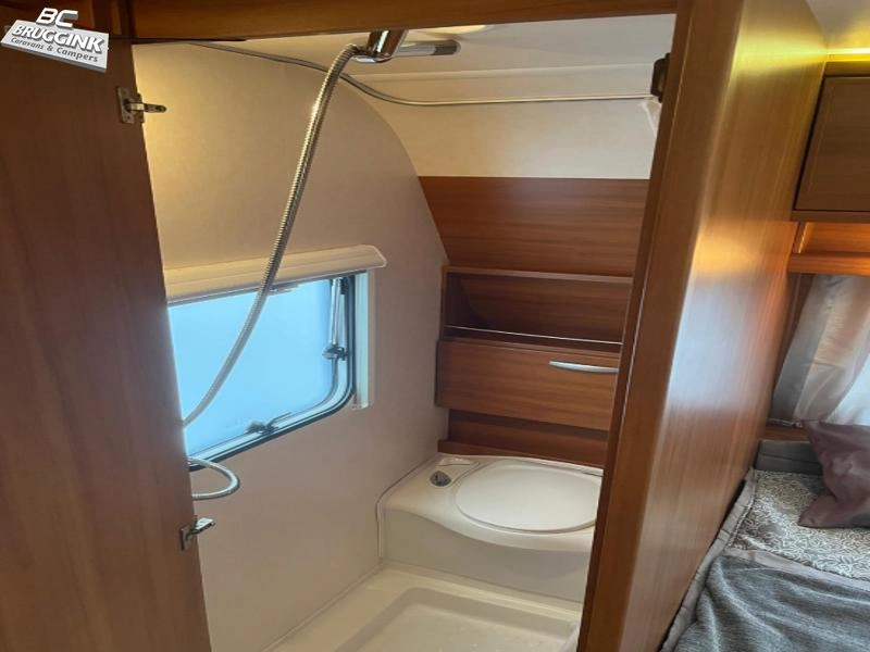 Wilk Sento 450 FS Thule Luifel Voortent  foto: 10