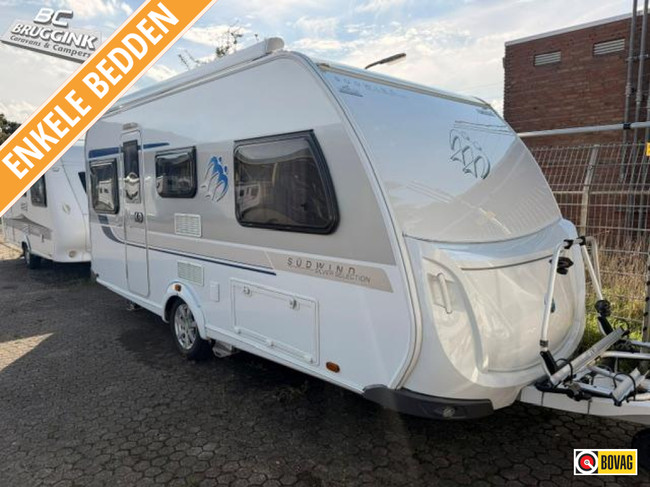 Knaus Sudwind Silver Selection 460 EU Enkele Bedden 1e Eigenaar hoofdfoto: 1