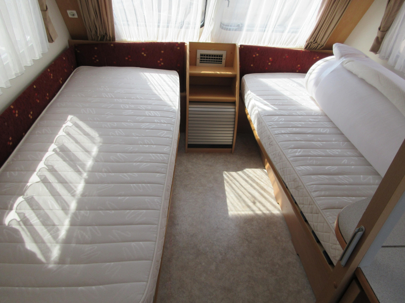 Kip Grey Line Special 53 TEB NETJES EN COMPLEET 