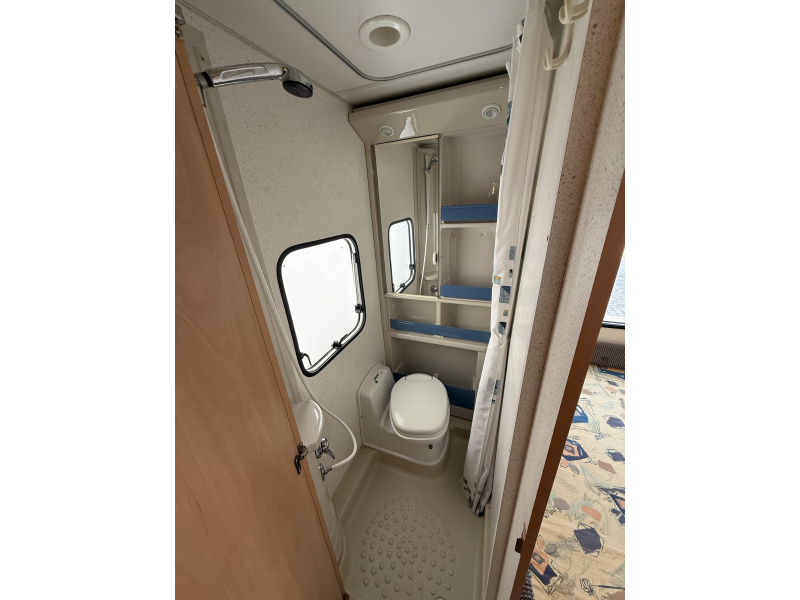 Bürstner Ventana 500 TS FRANSBED RONDZIT LUIFEL  foto: 11