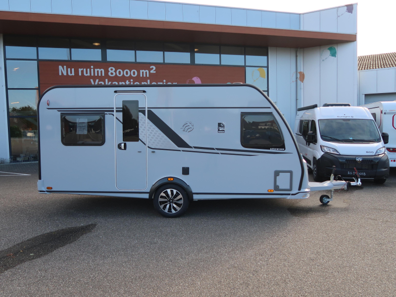 Knaus Sudwind Black Selection 450 FU FRANS BED / RONDZIT 