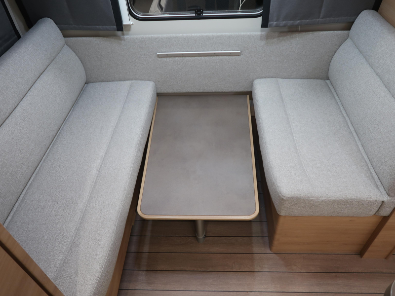 Knaus Sudwind Black Selection 420 QD COMPACT EN GROTE KEUKEN !  foto: 18