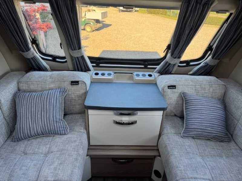 Sprite Mondial 420 SE aanbieding enkele bedden  foto: 10