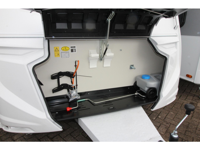 Knaus Sport 460 EU Enkele bedden & GFK dak!  foto: 20