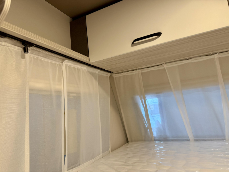 Dethleffs C'Joy Active 480 QLK stapelbed  foto: 9