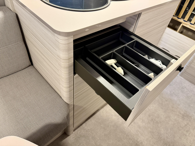 Dethleffs C'Joy Active 480 QLK stapelbed  foto: 21