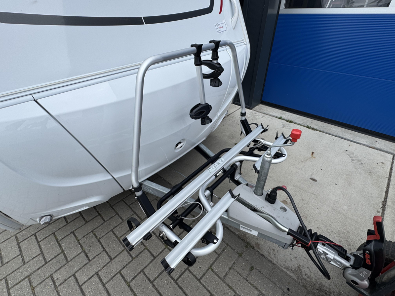 Bürstner Premio Life 480 TS E&P Levelsysteem  foto: 14