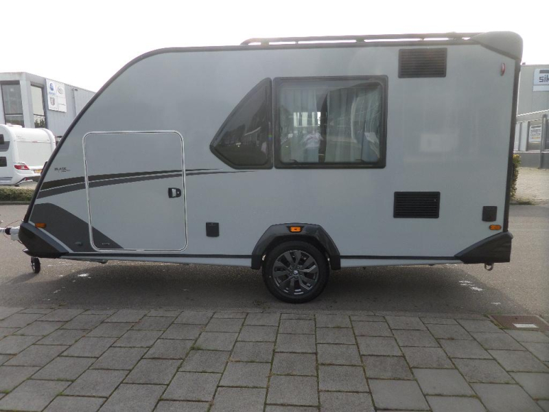 Knaus Sport en Fun 480 QL mover, airco, luchttent  foto: 5