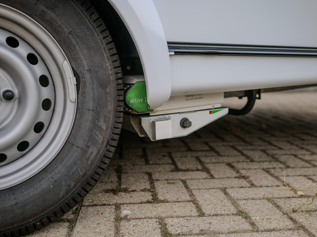 Knaus Sudwind 450 450 FU FRANSBED RONDZIT VOORTENT foto: 5