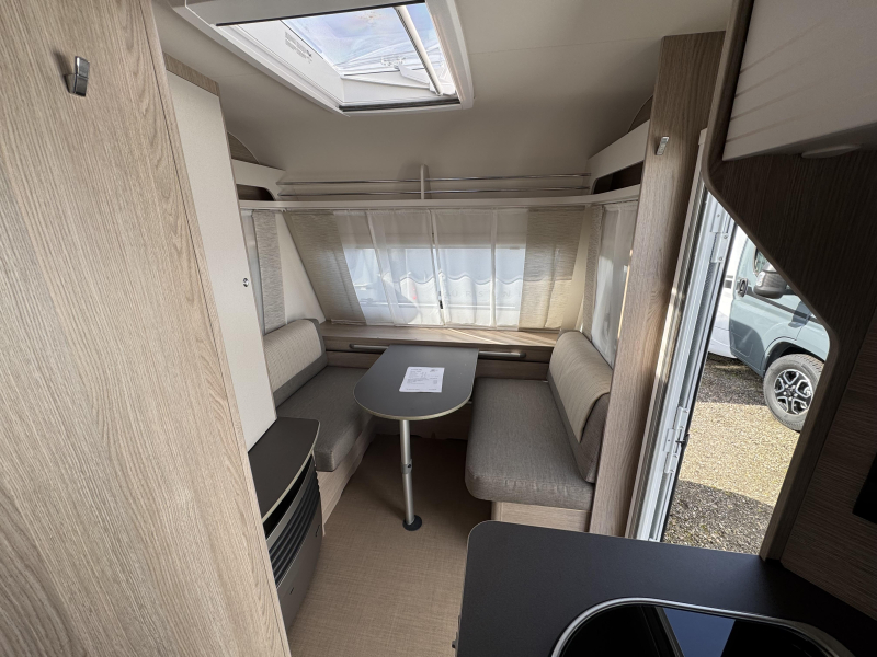 Bürstner Premio Life 480 TL Mover en Thule luifel  foto: 3