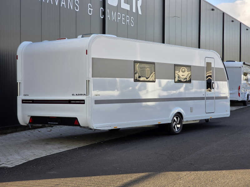 Adria Alpina 663 HT 