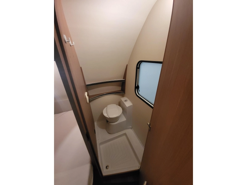 Knaus Sport 450 FU Unico Verona, mover  foto: 9