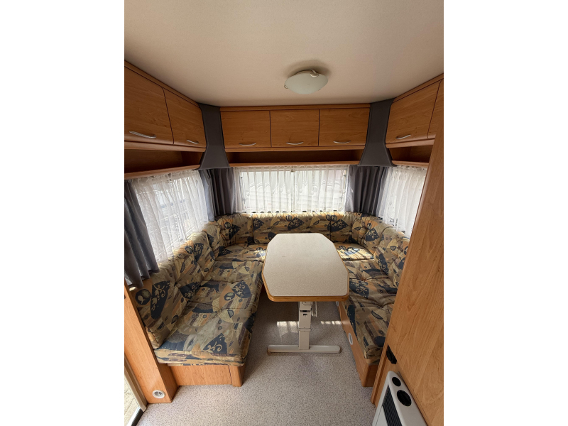 Knaus Blue Line 450 TF RONDZIT-VOORTENT 2023  foto: 12