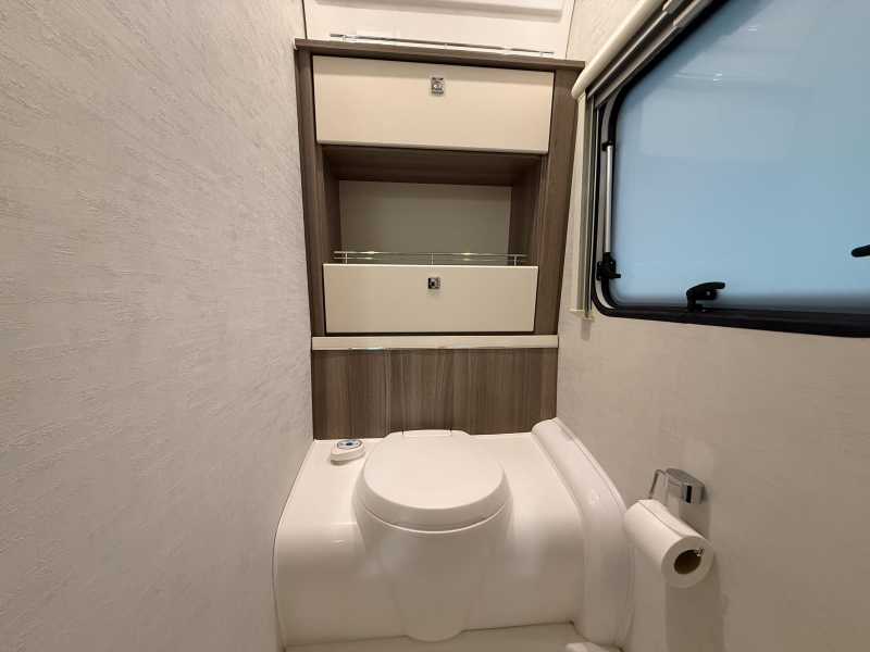 Fendt Tendenza 495 SFR rondzit - middenkeuken  foto: 10