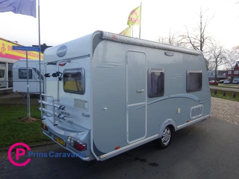 Caravelair Venicia 420 Met Dwars Bed en Treinzit  foto: 4