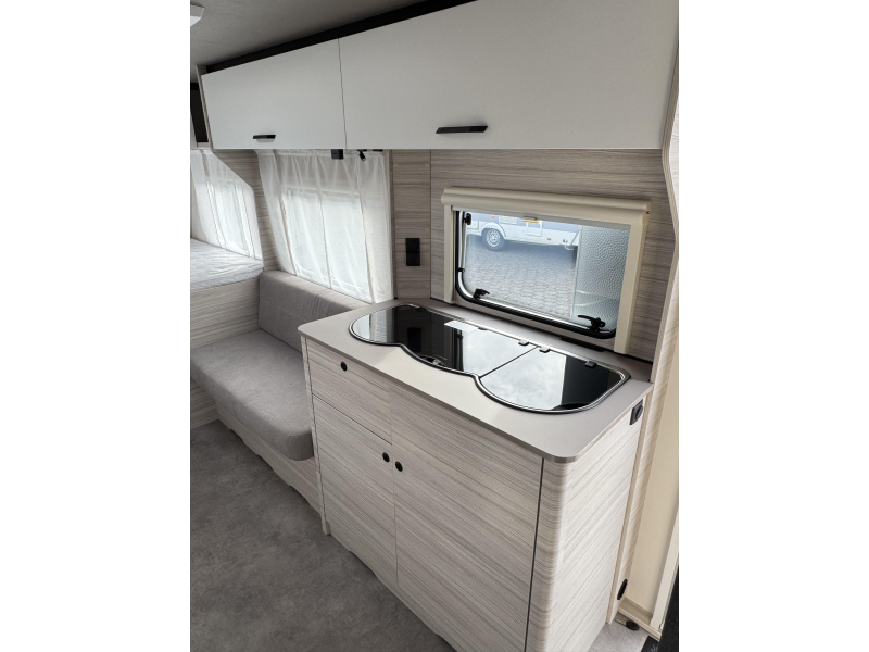 Dethleffs C'Joy 480 QLK Stapelbed met 3 bedden  foto: 14