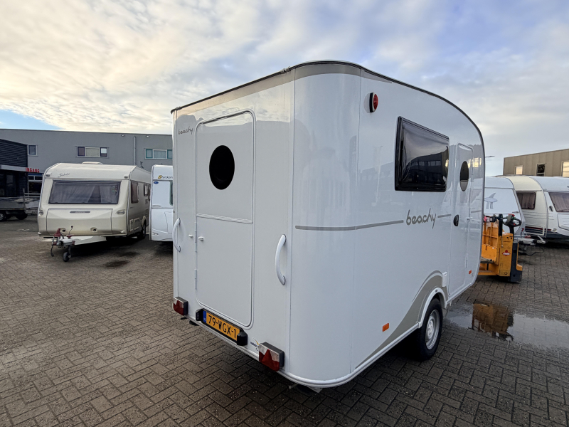 Hobby Beachy 360 BJ23 Met voortent  foto: 11