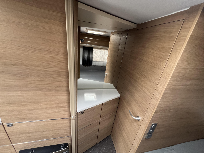 Adria Adora 512 UP Thule Luifel Mover Volaut  foto: 11