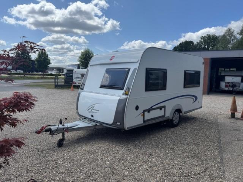 Bürstner Averso 390 TS mover fietsenrek  foto: 3