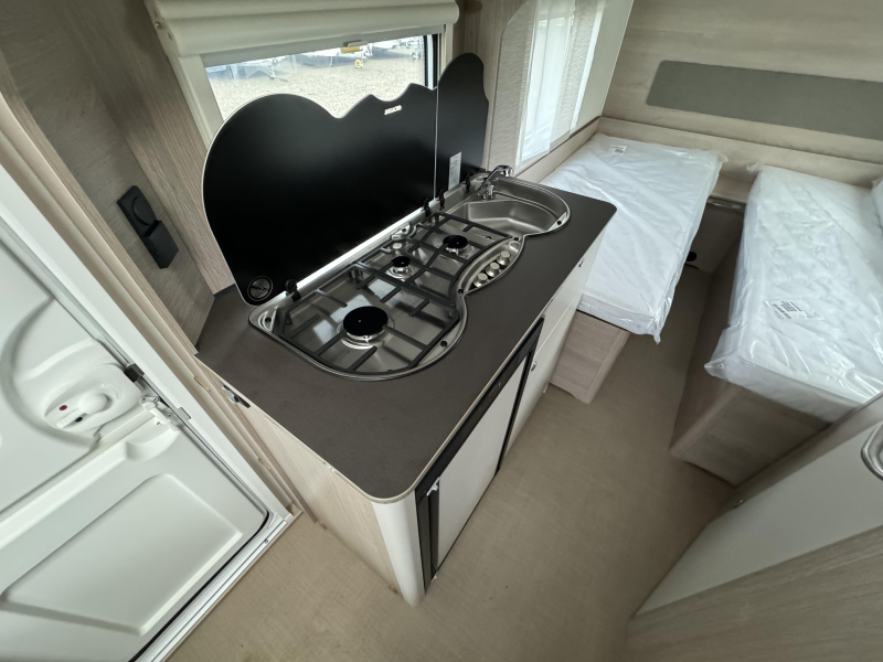 Bürstner Premio Life 480 TL  foto: 13