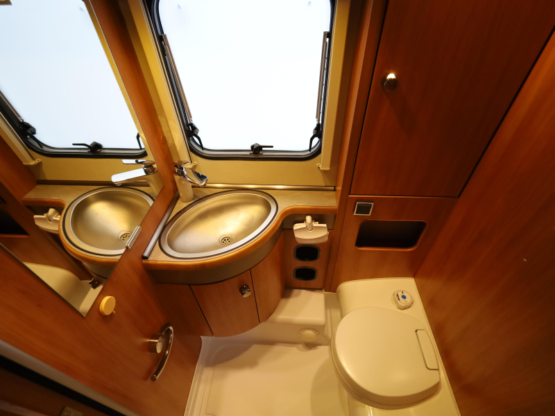 Eriba Nova GL 541 cassetteluifel | mover  foto: 11