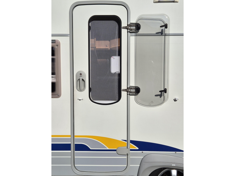 Bürstner Ventana 460 TS Mover-Luifel met voorwand  foto: 17