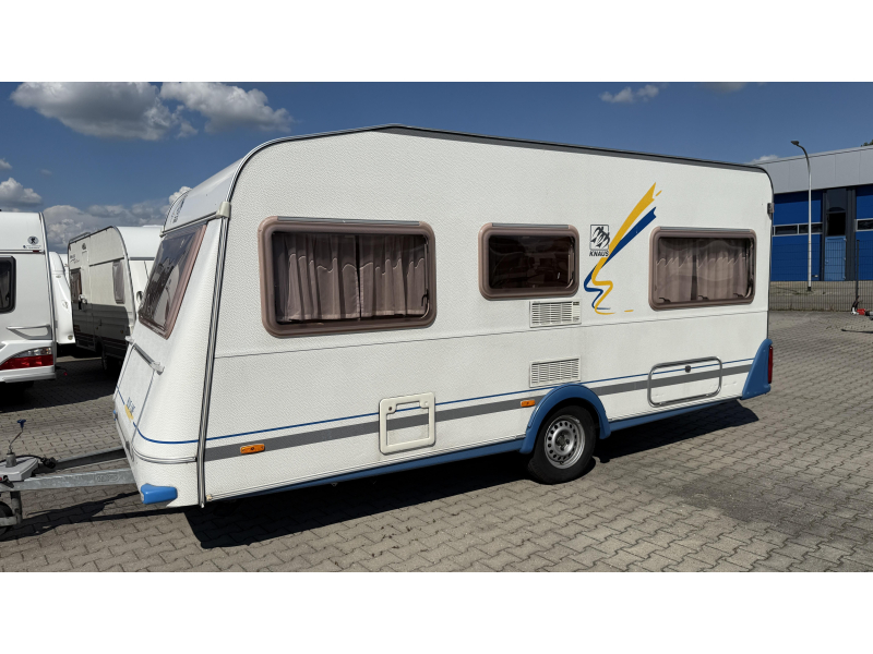 Knaus Blue Line 450 TF frans bed rondzit toilet  foto: 14