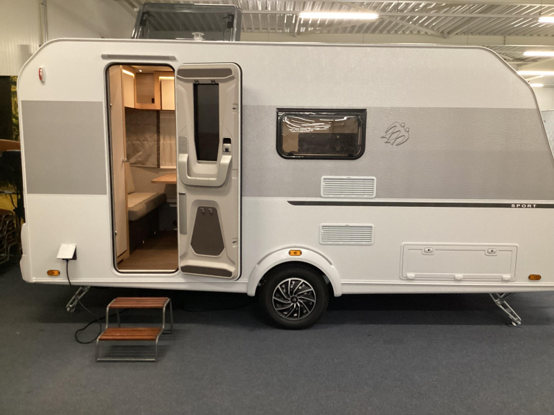 Knaus Sport 420 QD dwarsbed  hoofdfoto: 1
