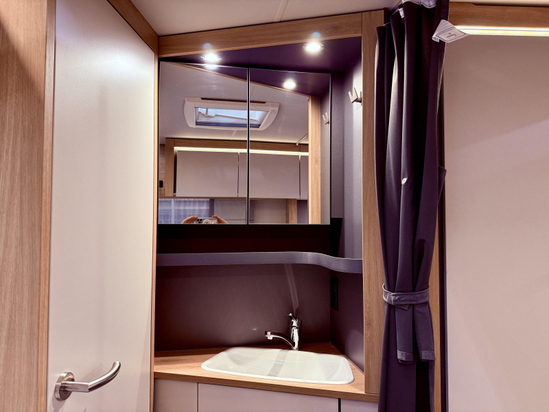 Knaus Sport Platinum 450 FU  foto: 9